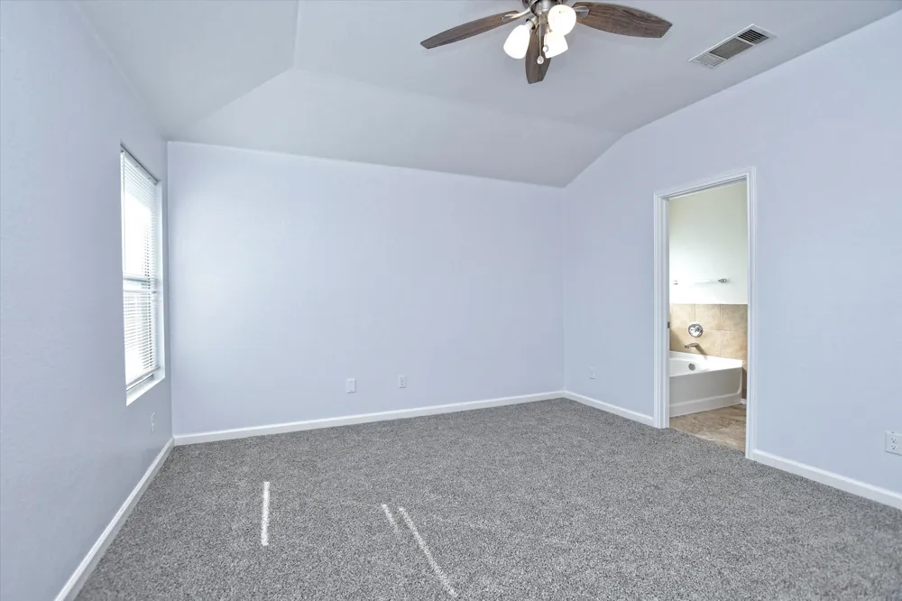 401 Bandara Woods Boulevard Elgin, TX 78621