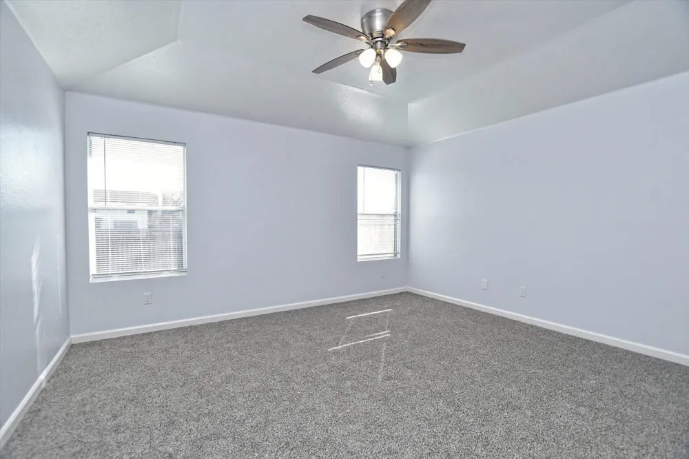 401 Bandara Woods Boulevard Elgin, TX 78621