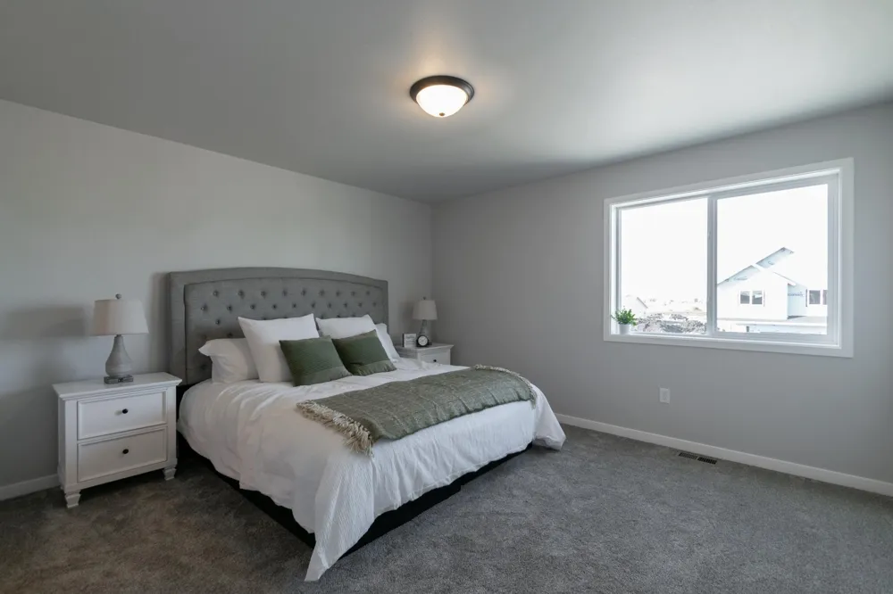 1147 Jill Drive W West Fargo, ND 58078