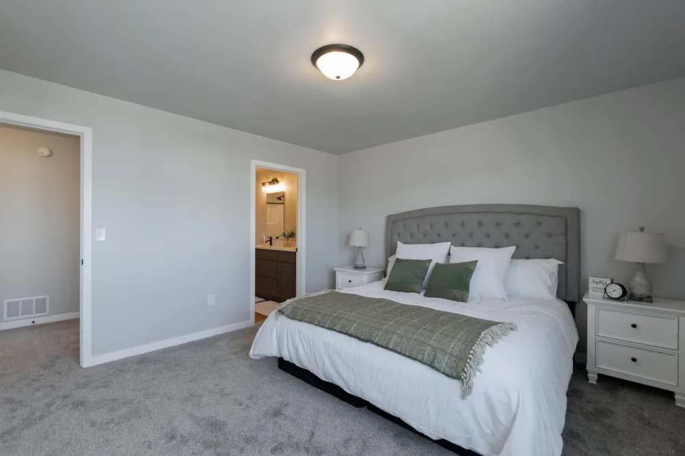 1147 Jill Drive W West Fargo, ND 58078