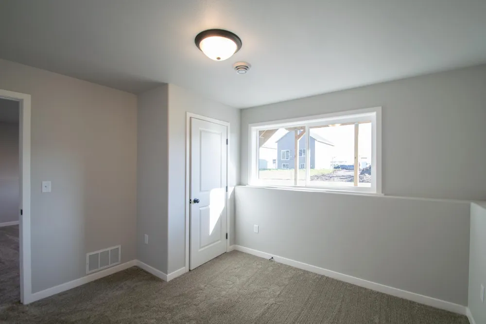 1147 Jill Drive W West Fargo, ND 58078
