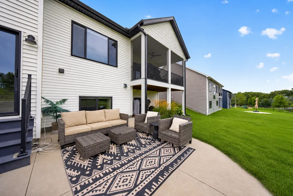 1987 31st Street SW Rochester, MN 55902