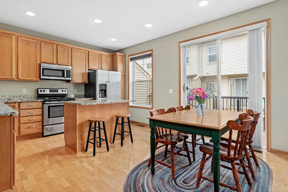 8304 Townsend Drive Eden Prairie, MN 55344