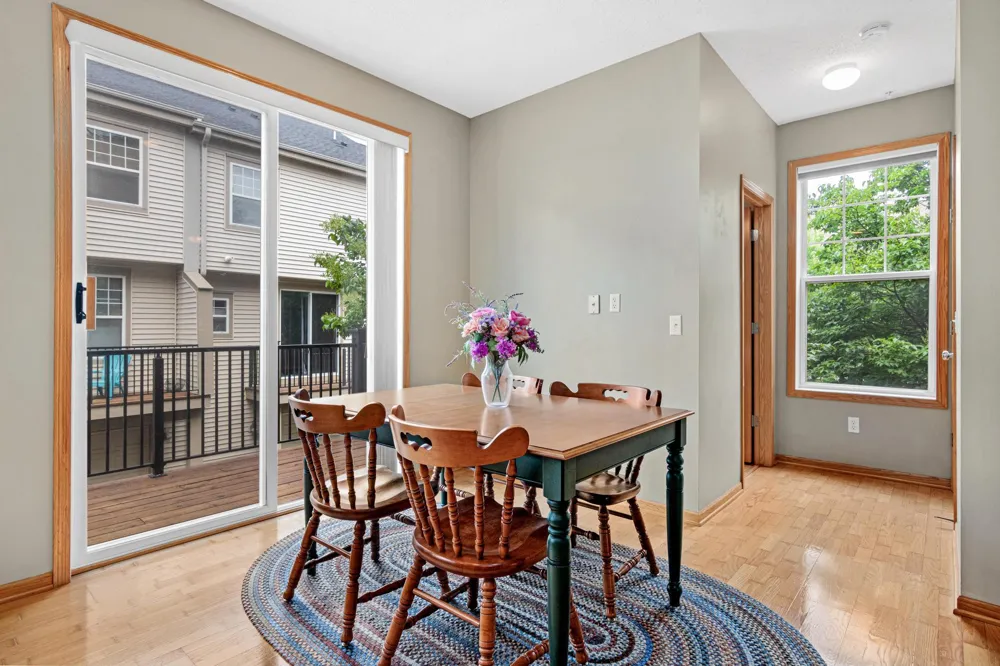 8304 Townsend Drive Eden Prairie, MN 55344
