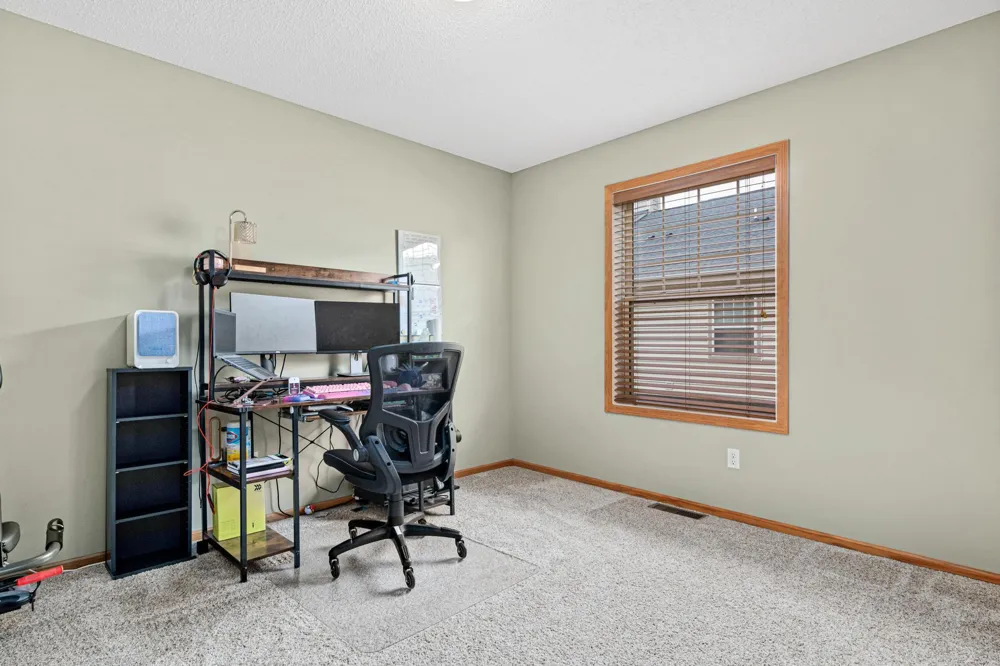 8304 Townsend Drive Eden Prairie, MN 55344