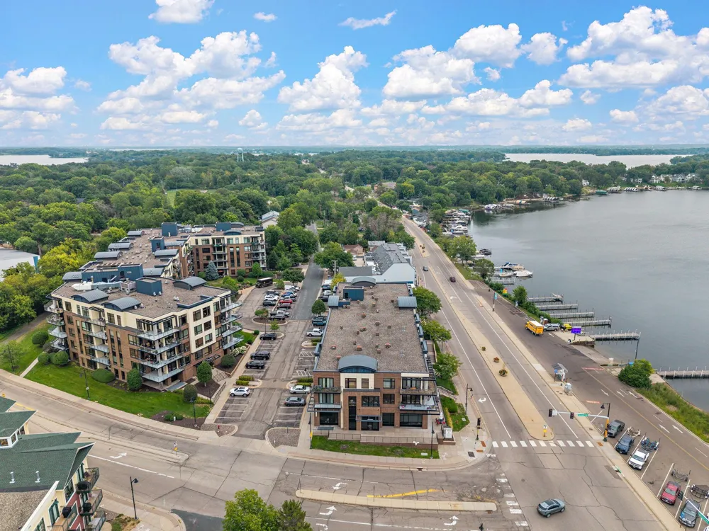 4100 Shoreline Drive Spring Park, MN 55384