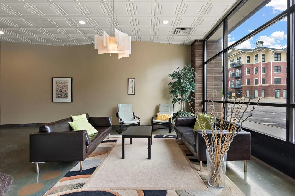 4100 Shoreline Drive Spring Park, MN 55384