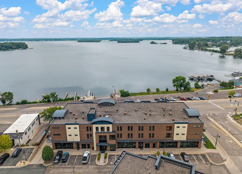4100 Shoreline Drive Spring Park, MN 55384