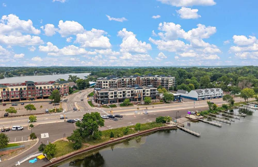 4100 Shoreline Drive Spring Park, MN 55384
