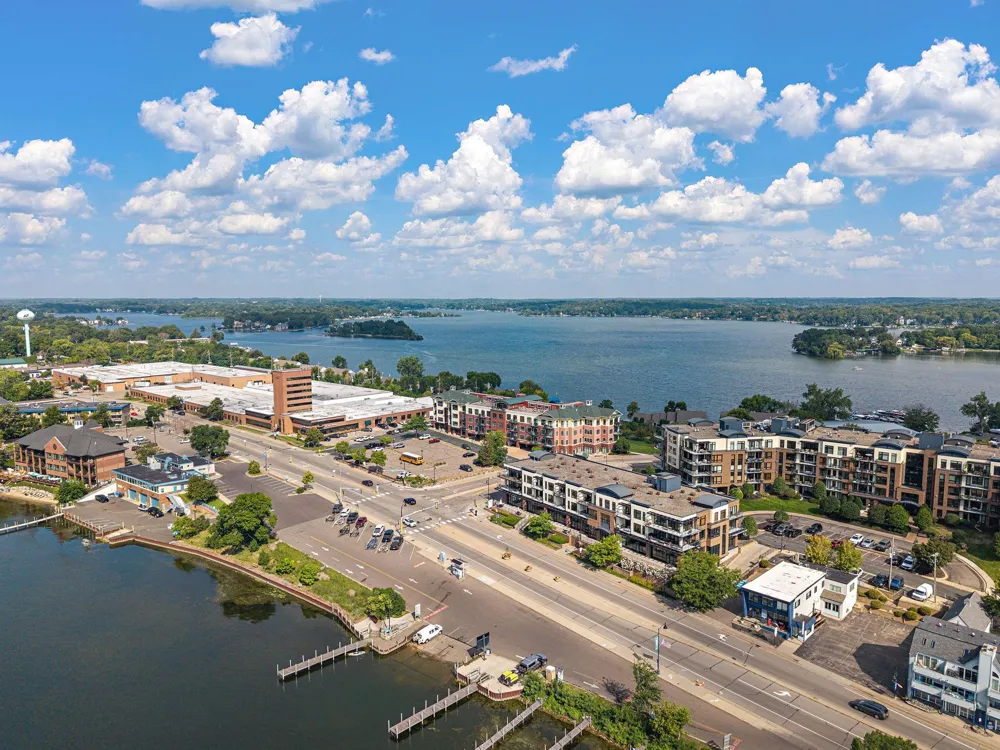 4100 Shoreline Drive Spring Park, MN 55384