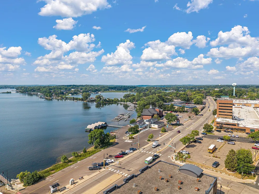 4100 Shoreline Drive Spring Park, MN 55384