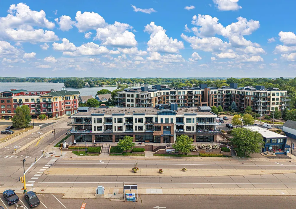4100 Shoreline Drive Spring Park, MN 55384
