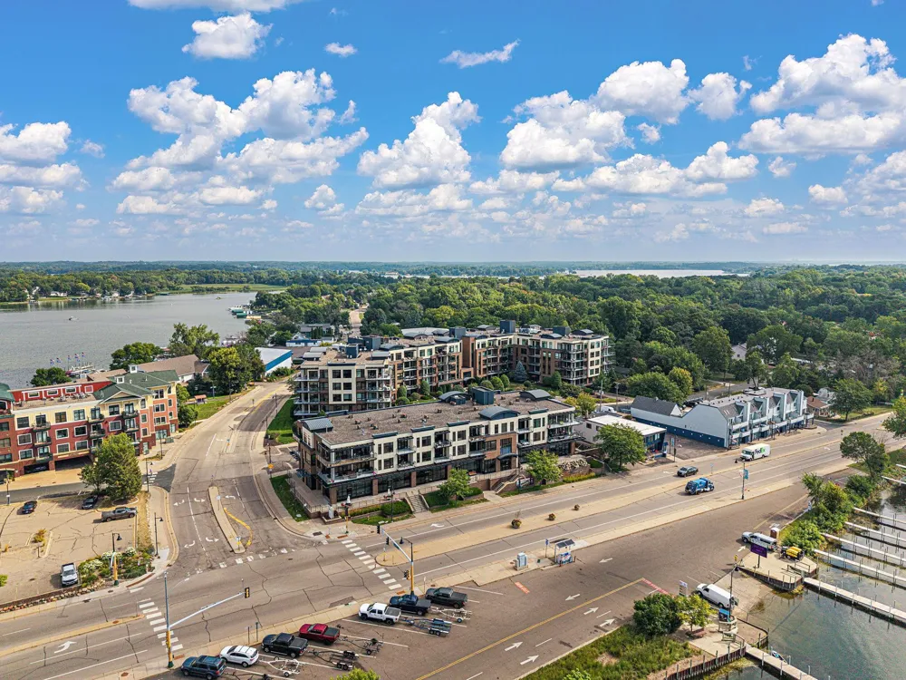 4100 Shoreline Drive Spring Park, MN 55384