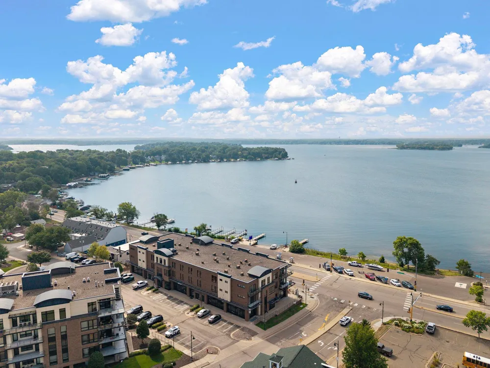 4100 Shoreline Drive Spring Park, MN 55384