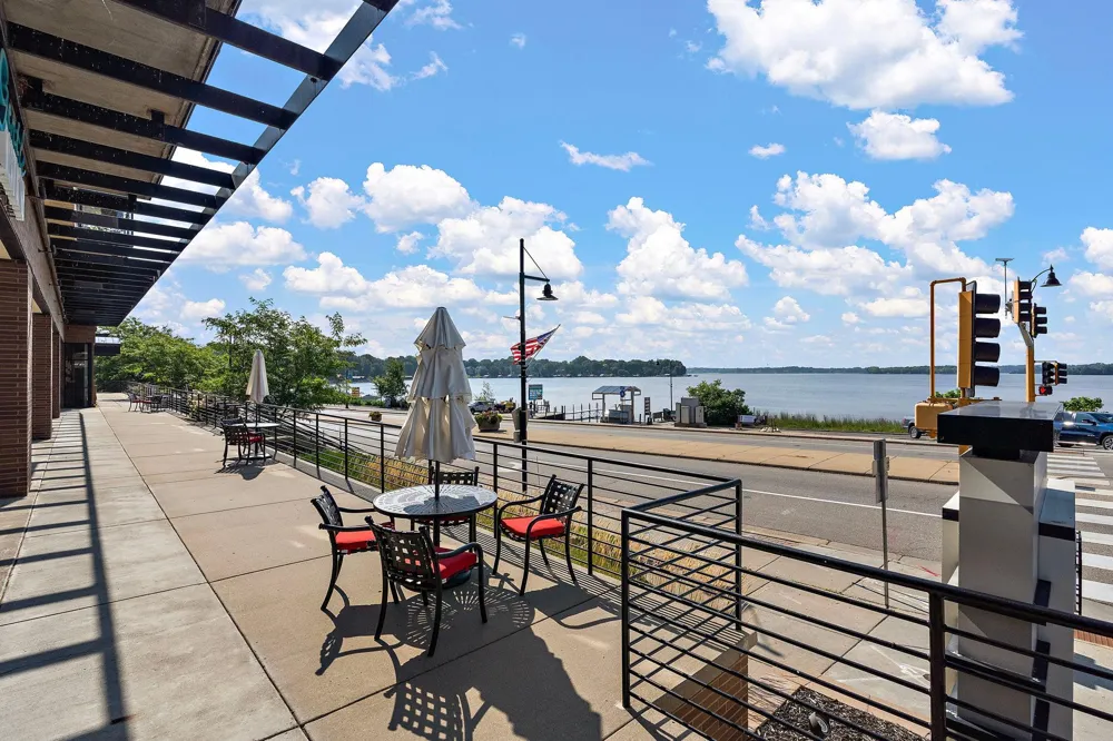 4100 Shoreline Drive Spring Park, MN 55384