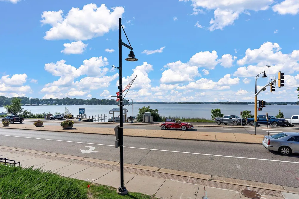 4100 Shoreline Drive Spring Park, MN 55384