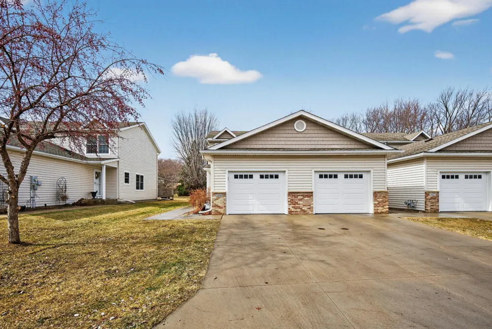 3069 Venice Lane NW Rochester, MN 55901