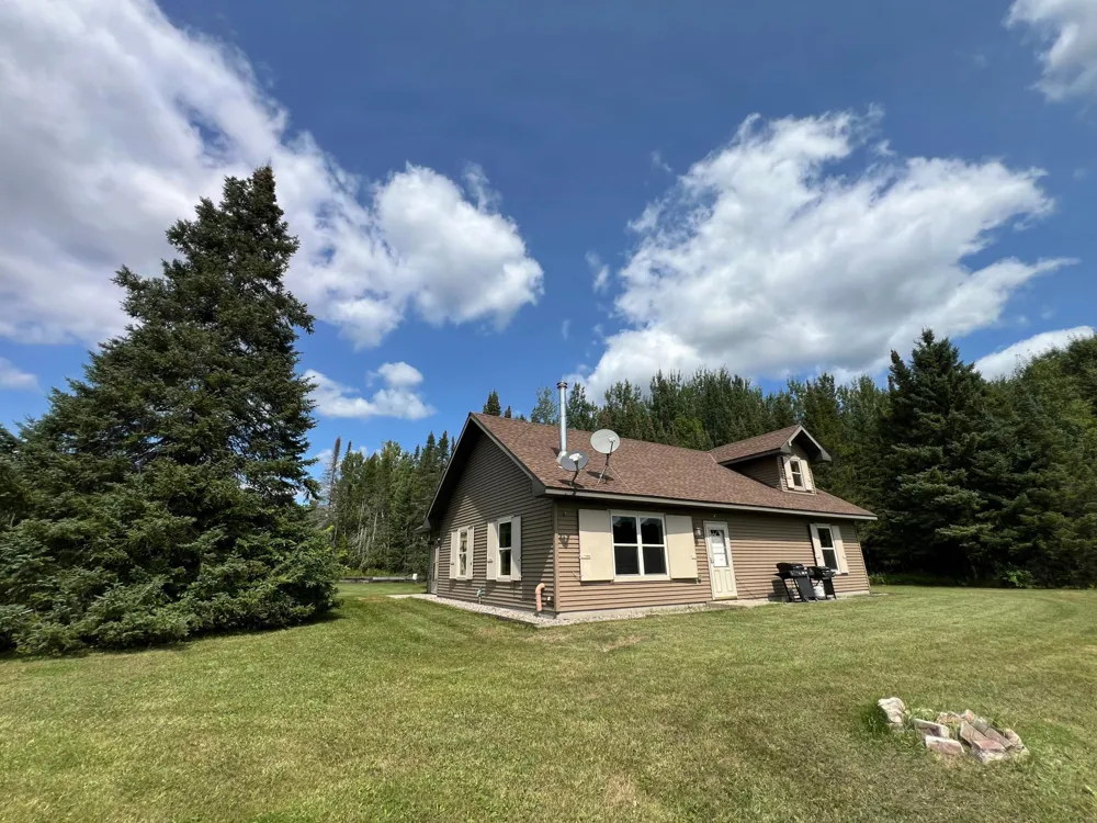 10852 W Toivola Road Toivola, MN 55765
