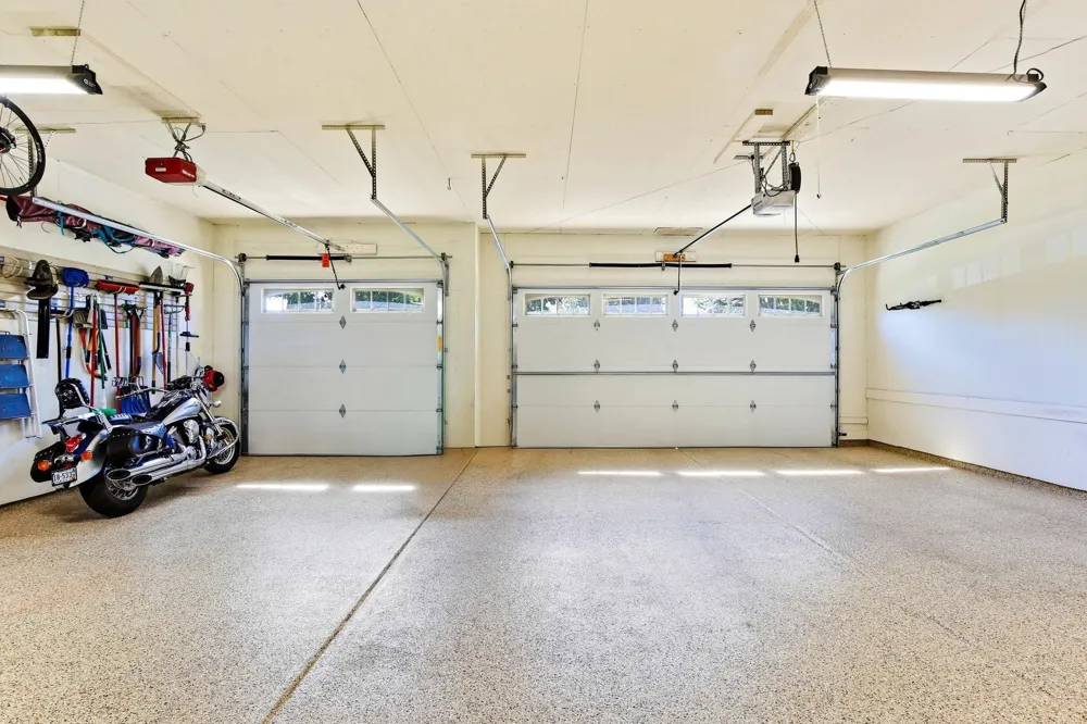 16751 Ironwood Circle Lakeville, MN 55044