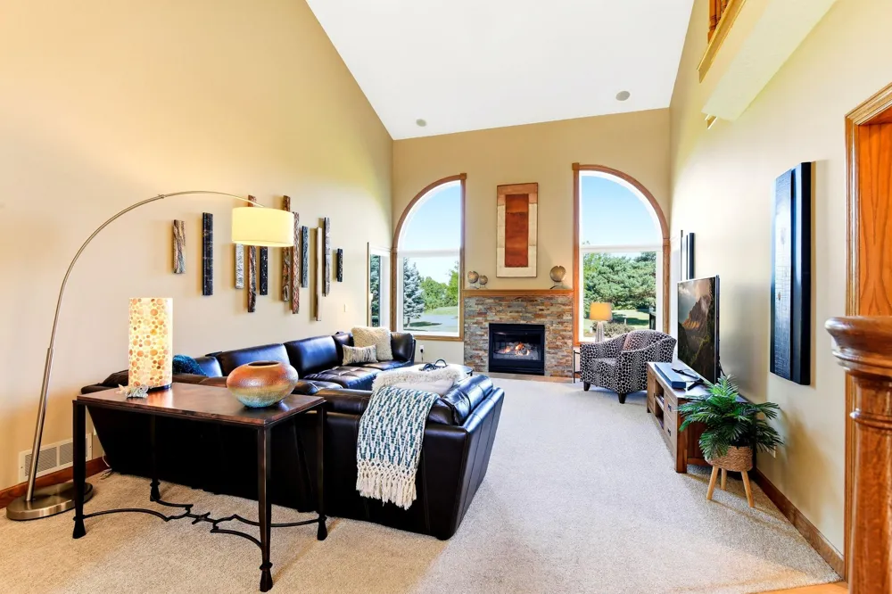 16751 Ironwood Circle Lakeville, MN 55044