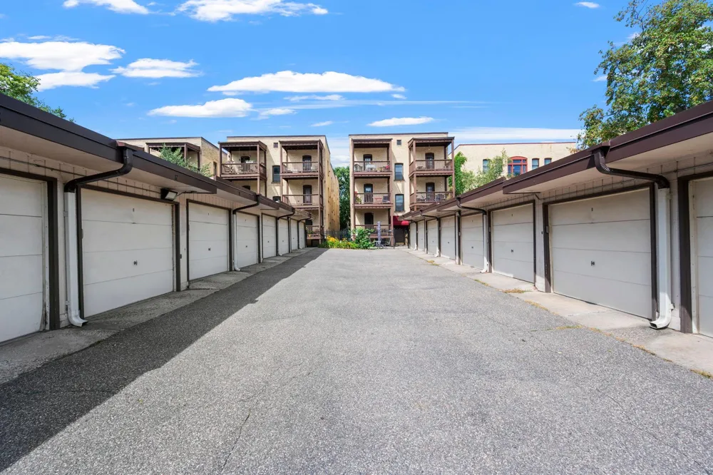 294 Dayton Avenue #1E Saint Paul, MN 55102