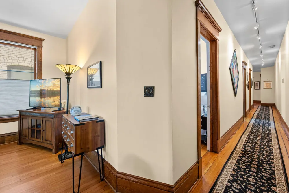 294 Dayton Avenue #1E Saint Paul, MN 55102