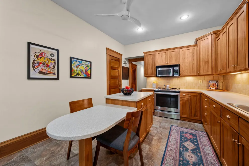 294 Dayton Avenue #1E Saint Paul, MN 55102