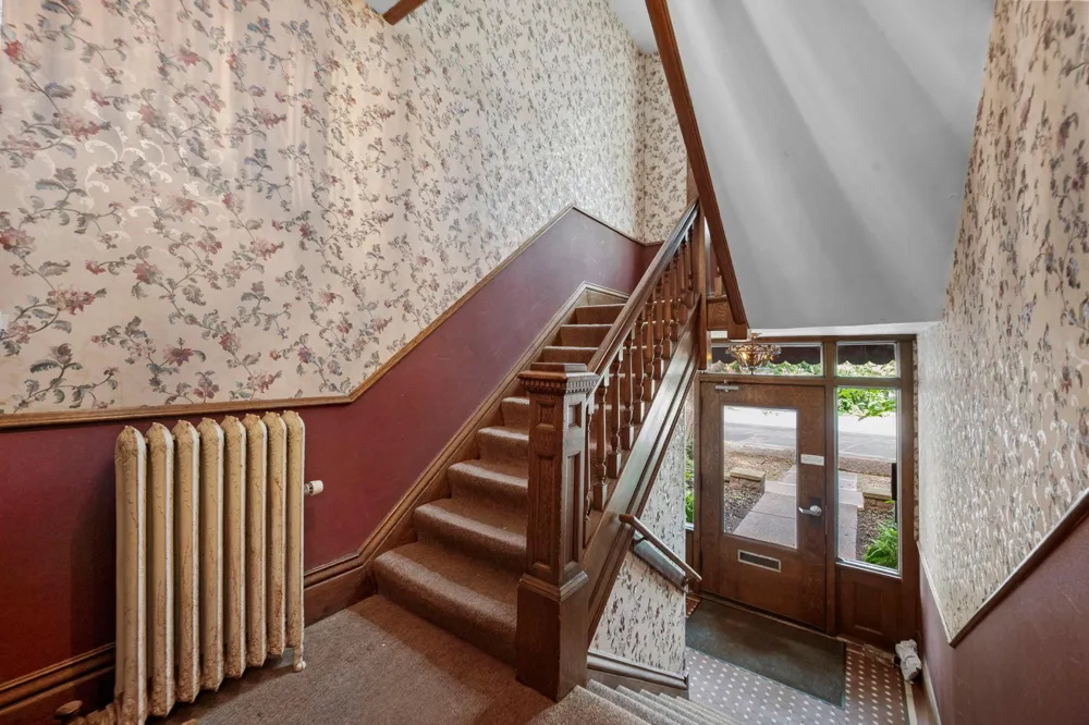 294 Dayton Avenue #1E Saint Paul, MN 55102