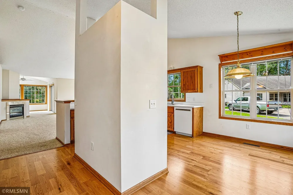 27726 Woodland Drive Chisago City, MN 55013
