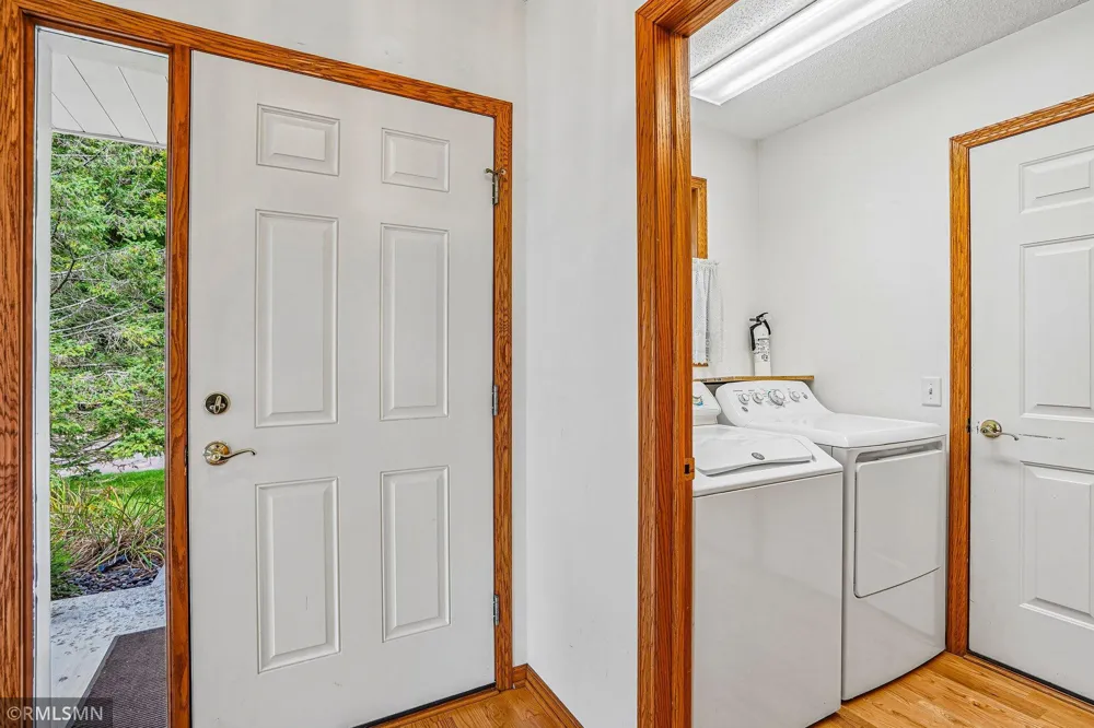 27726 Woodland Drive Chisago City, MN 55013