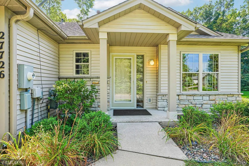 27726 Woodland Drive Chisago City, MN 55013