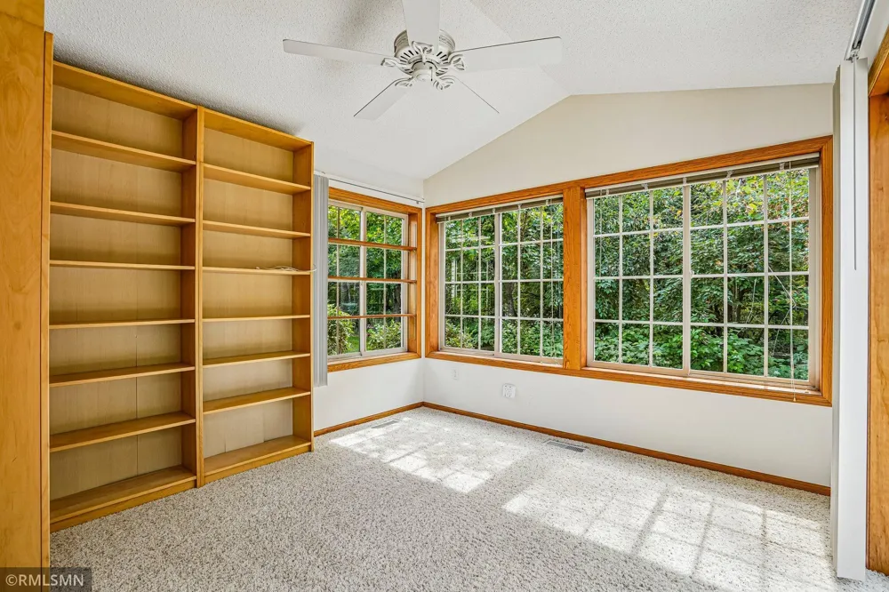 27726 Woodland Drive Chisago City, MN 55013