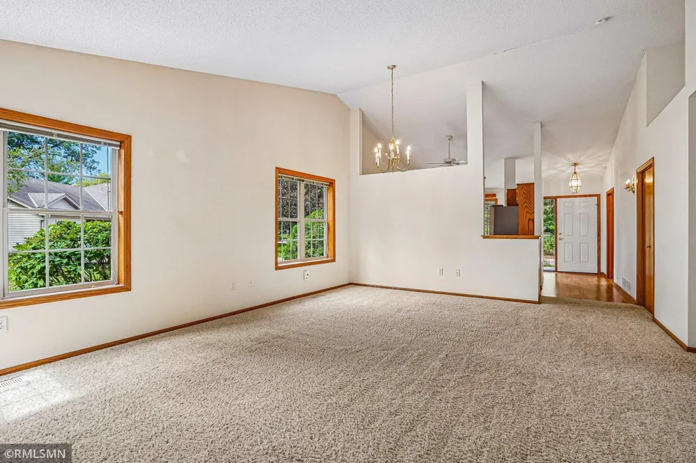 27726 Woodland Drive Chisago City, MN 55013