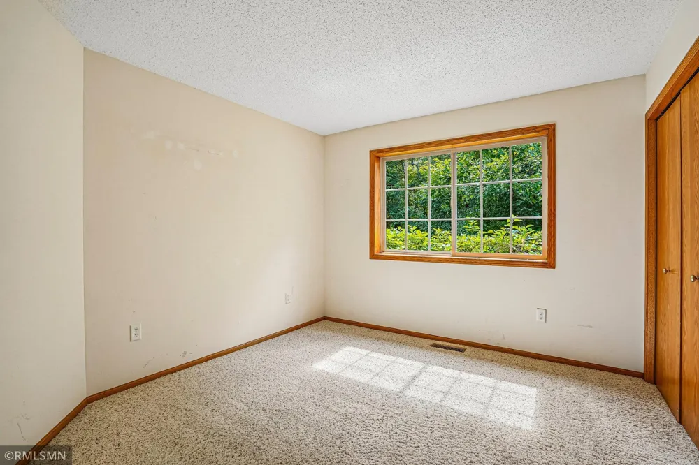 27726 Woodland Drive Chisago City, MN 55013