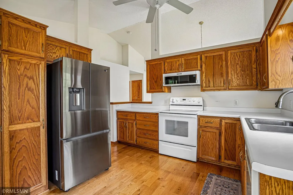 27726 Woodland Drive Chisago City, MN 55013