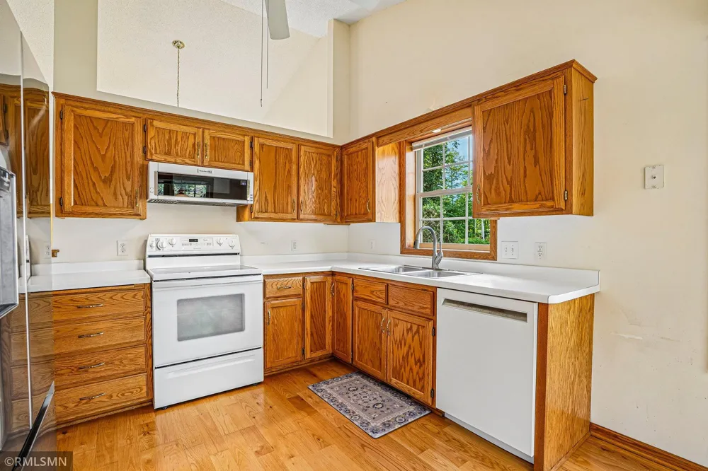 27726 Woodland Drive Chisago City, MN 55013