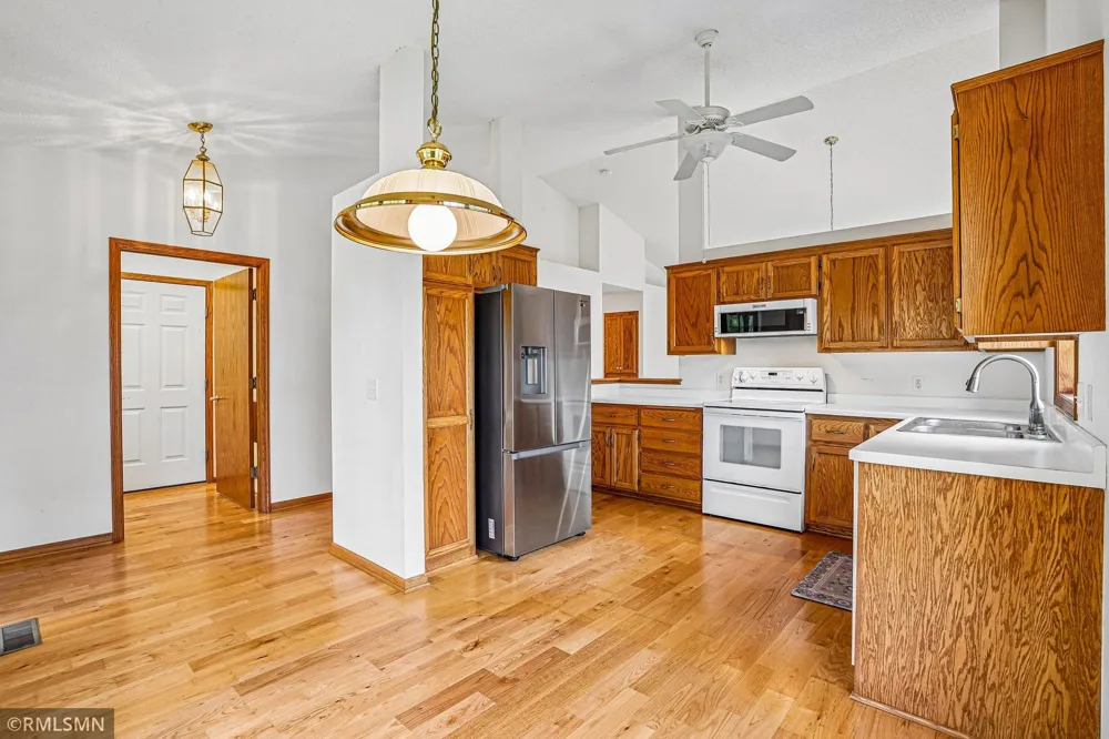 27726 Woodland Drive Chisago City, MN 55013