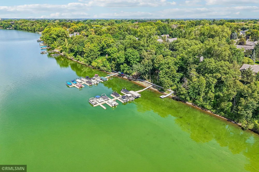 27726 Woodland Drive Chisago City, MN 55013