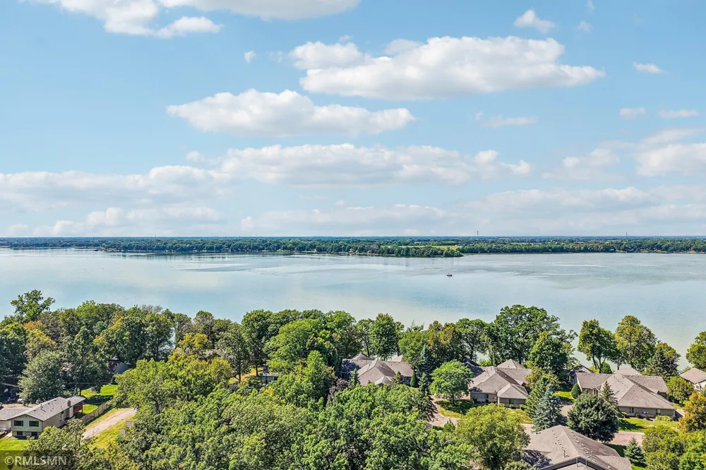 27726 Woodland Drive Chisago City, MN 55013