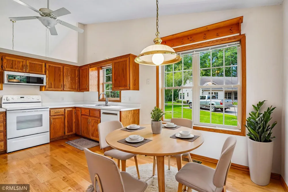 27726 Woodland Drive Chisago City, MN 55013
