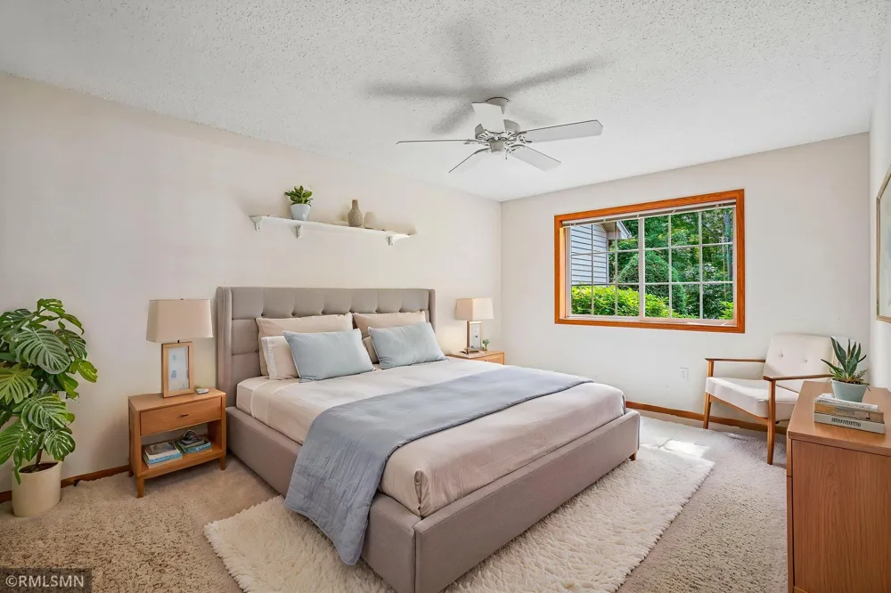 27726 Woodland Drive Chisago City, MN 55013
