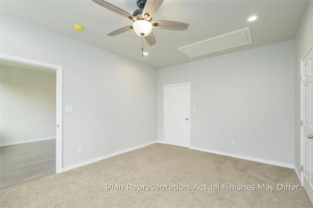 203 E Laura Avenue Quinlan, TX 75474