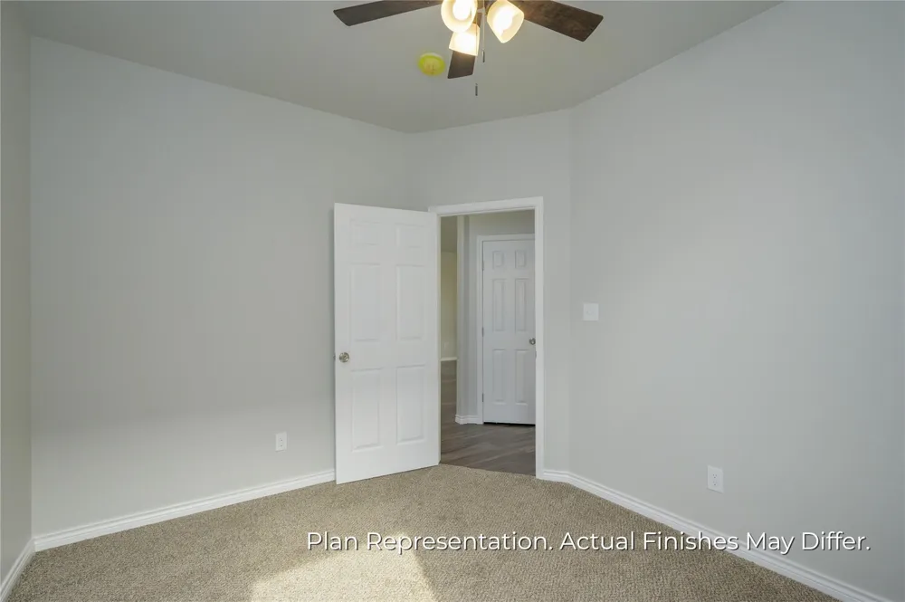 203 E Laura Avenue Quinlan, TX 75474