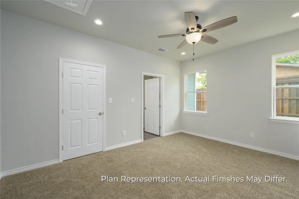 203 E Laura Avenue Quinlan, TX 75474