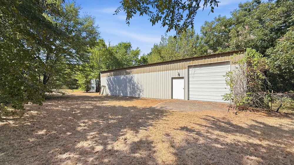1027 Highway 377 Whitesboro, TX 76273