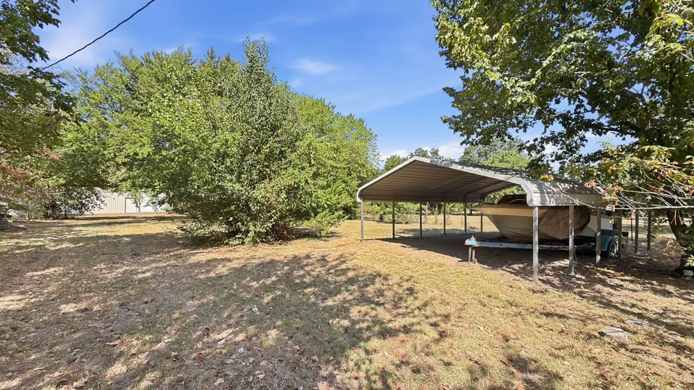 1027 Highway 377 Whitesboro, TX 76273