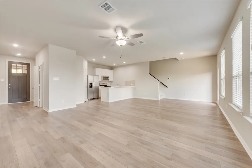 6909 Yellow Hammer Way Arlington, TX 76001