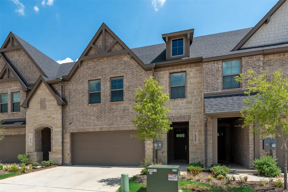 6909 Yellow Hammer Way Arlington, TX 76001