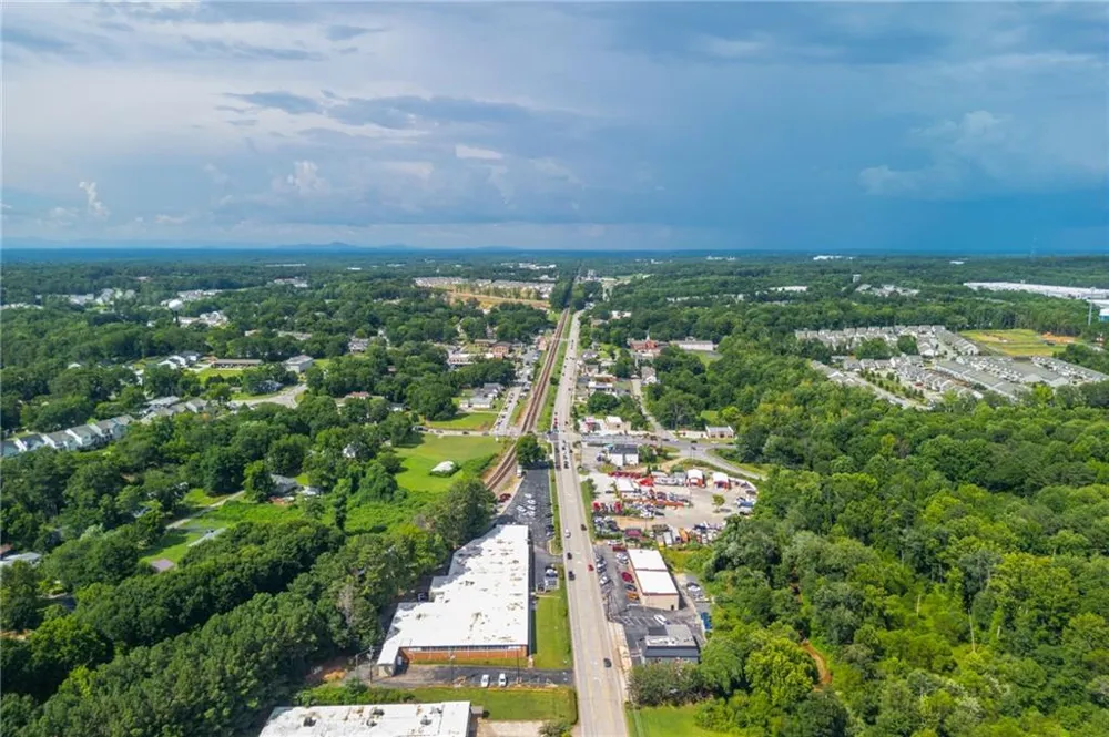 5552 Keswick Drive Flowery Branch, GA 30542