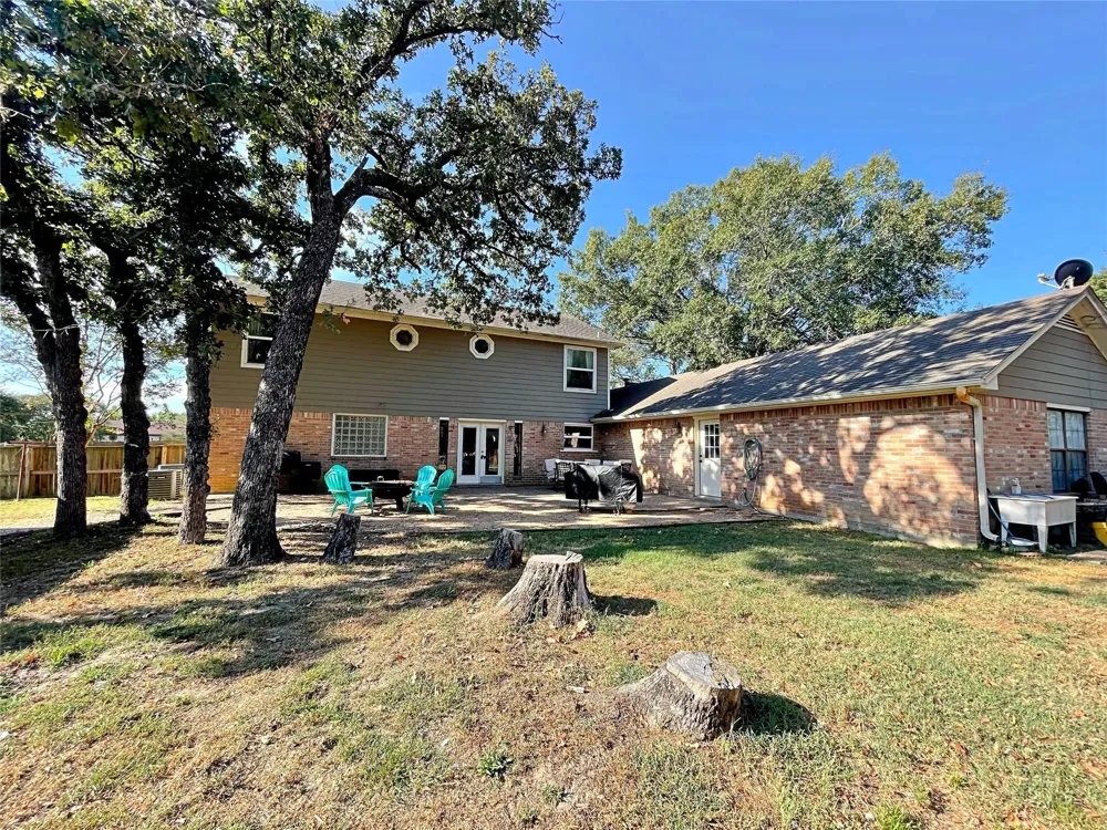 3000 Shadow Lawn Brenham, TX 77833
